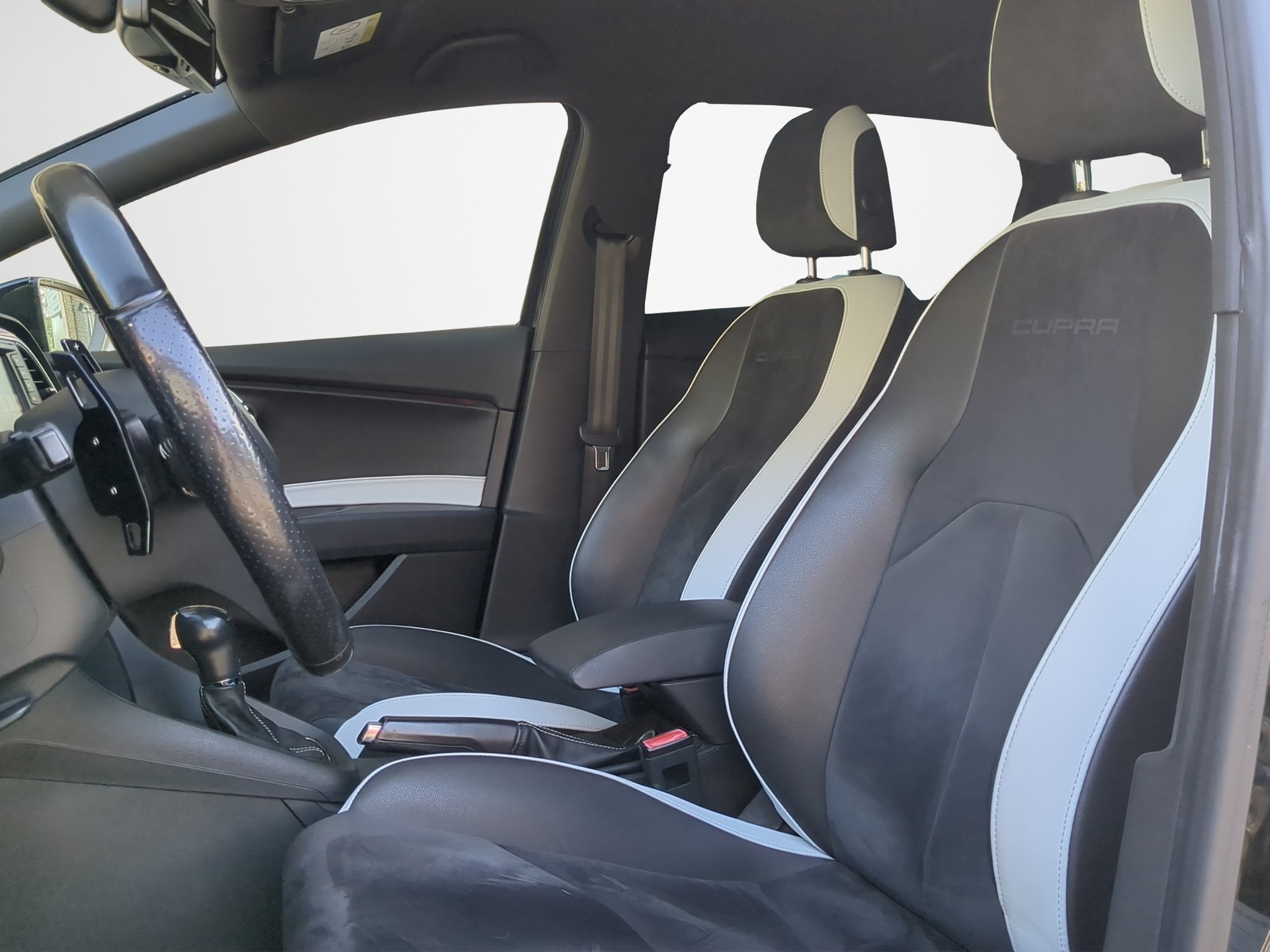 SEAT Leon 2.0 TSI Cupra 280 DSG-image-4