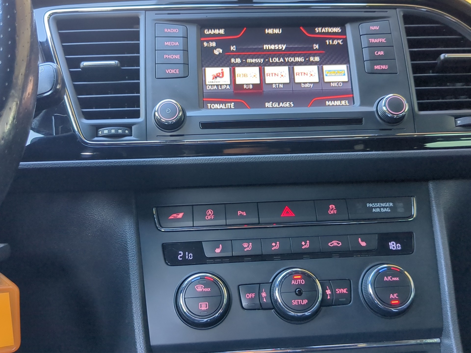 SEAT Leon 2.0 TSI Cupra 280 DSG-image-11