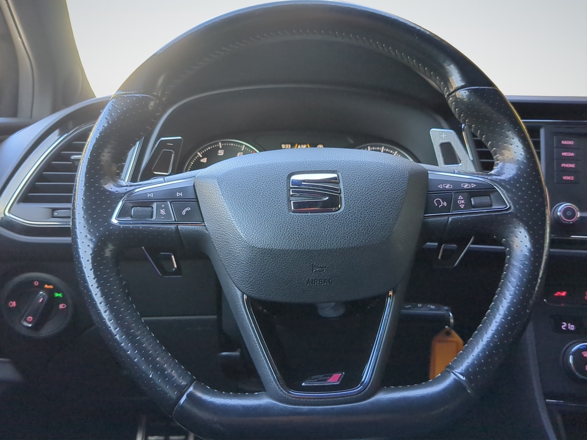SEAT Leon 2.0 TSI Cupra 280 DSG-image-6