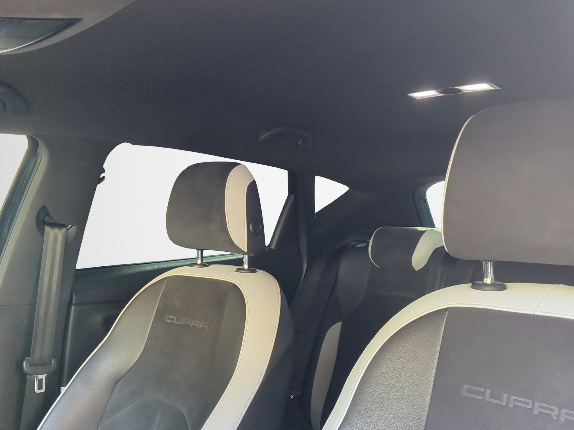 SEAT Leon 2.0 TSI Cupra 280 DSG-image-5