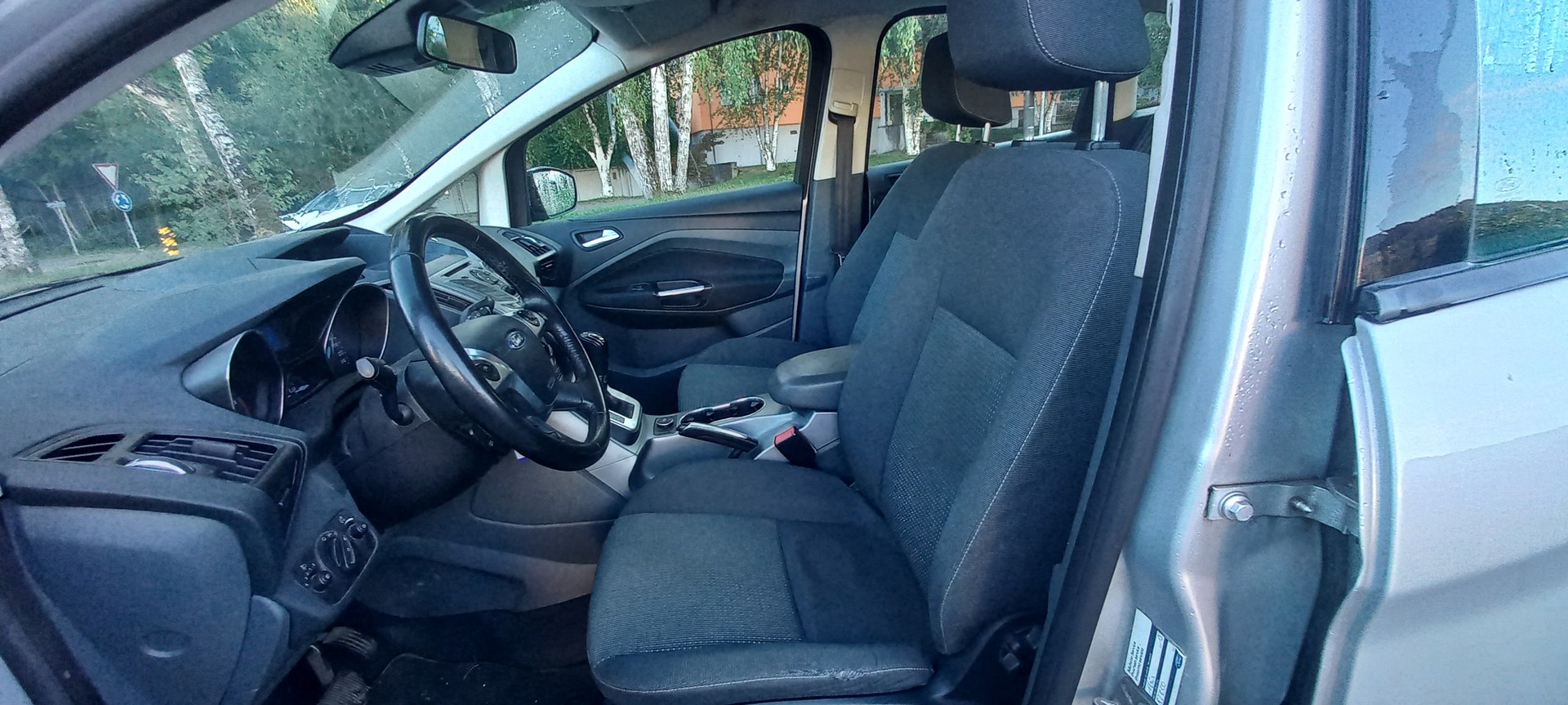 FORD C-Max 2.0 TDCi Carving PowerShift-image-11