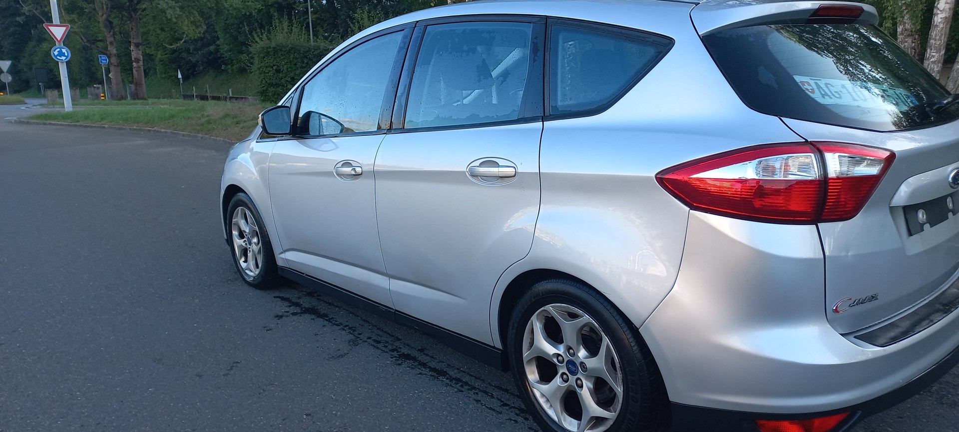 FORD C-Max 2.0 TDCi Carving PowerShift-image-2