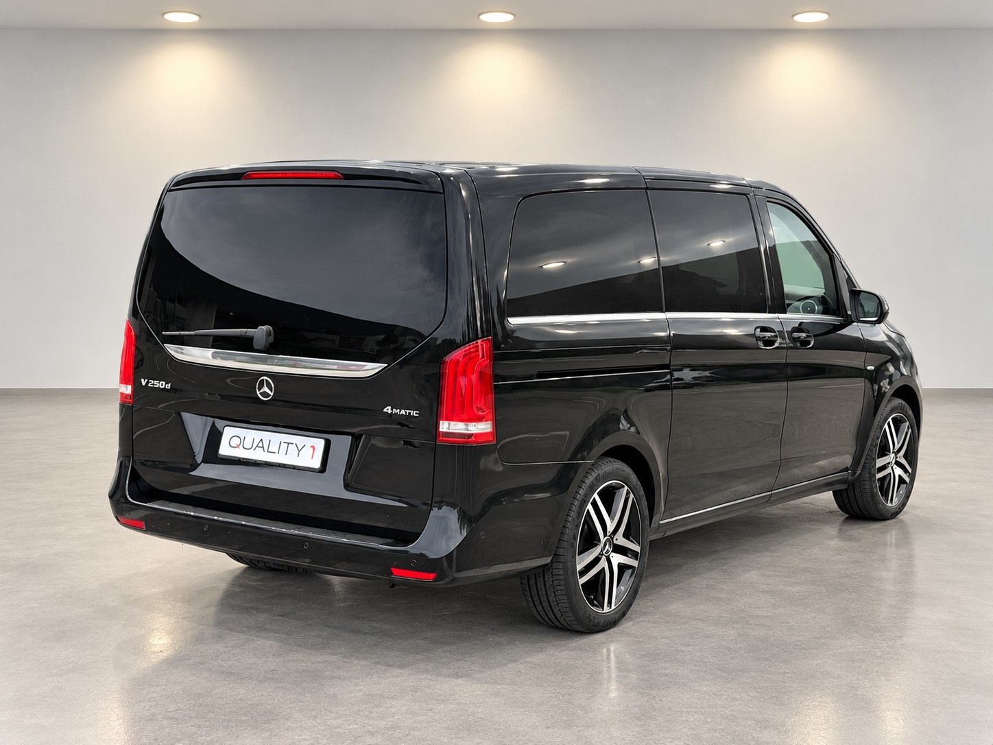 MERCEDES-BENZ V 250 d Avantgarde lang 4Matic 7G-Tronic 7 Sitzplätze-image-6