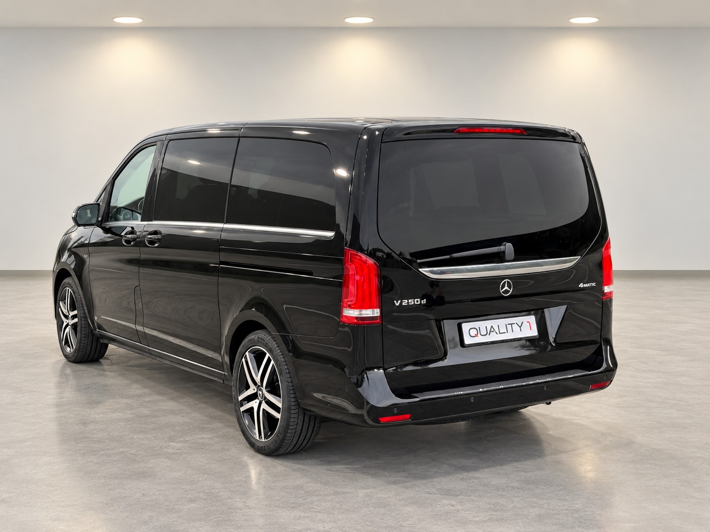 MERCEDES-BENZ V 250 d Avantgarde lang 4Matic 7G-Tronic 7 Sitzplätze-image-4