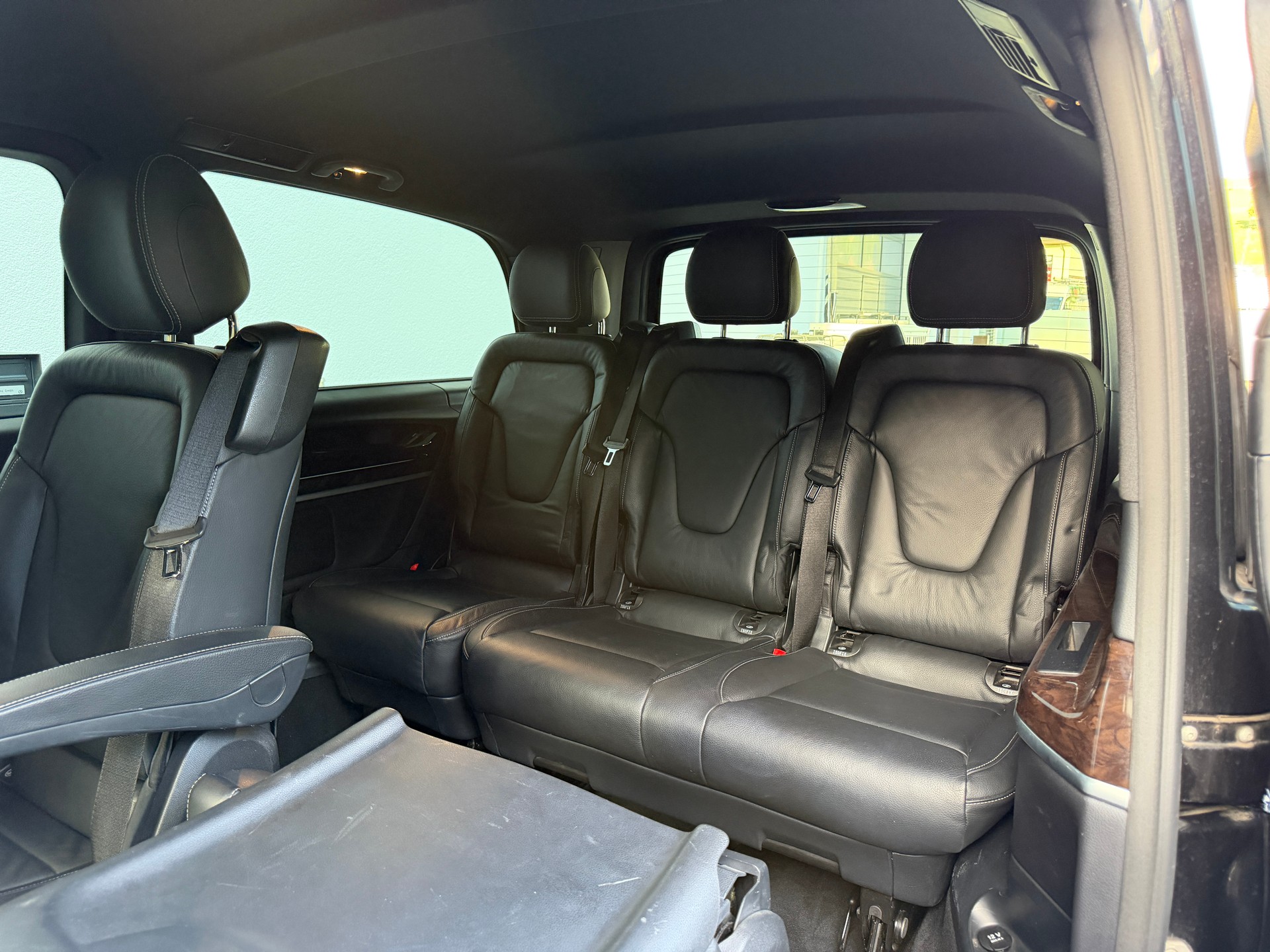 MERCEDES-BENZ V 250 d Avantgarde lang 4Matic 7G-Tronic 7 Sitzplätze-image-14