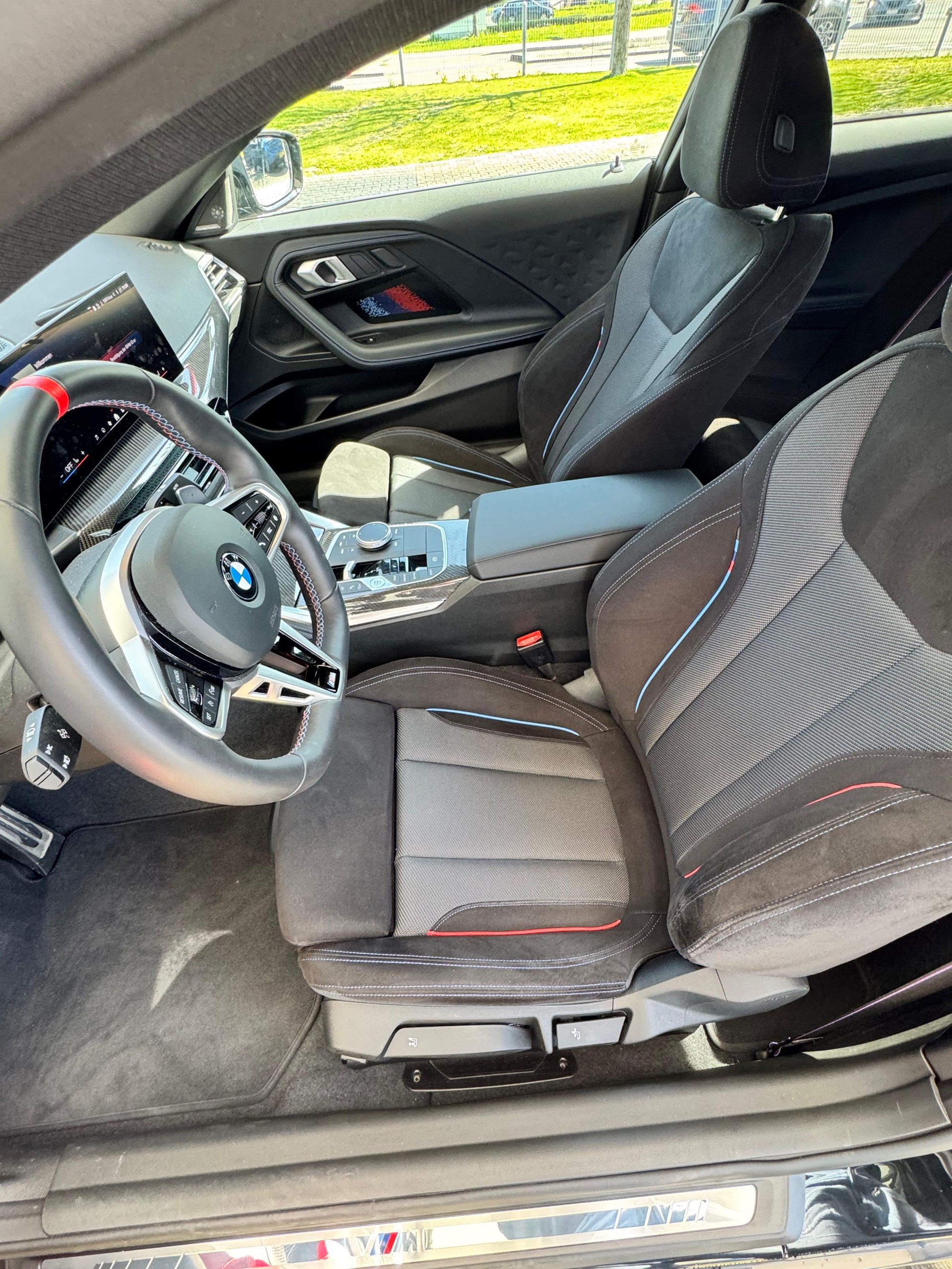 BMW M240i xDrive-image-4