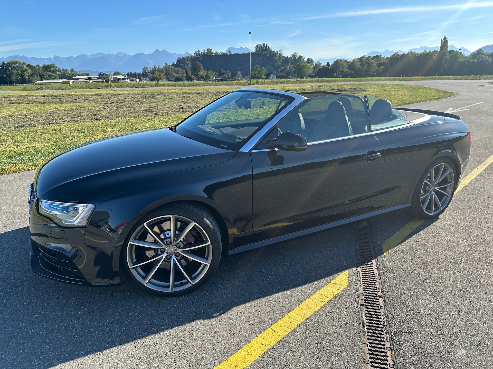 AUDI 4.2 V8 FSI quattro S-Tronic-image-0