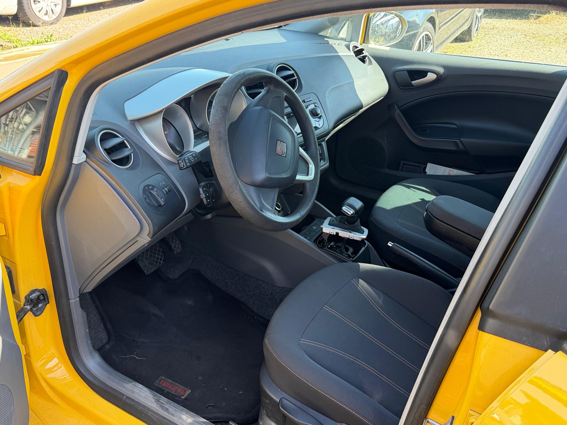 SEAT Ibiza 1.6 Style DSG-image-7