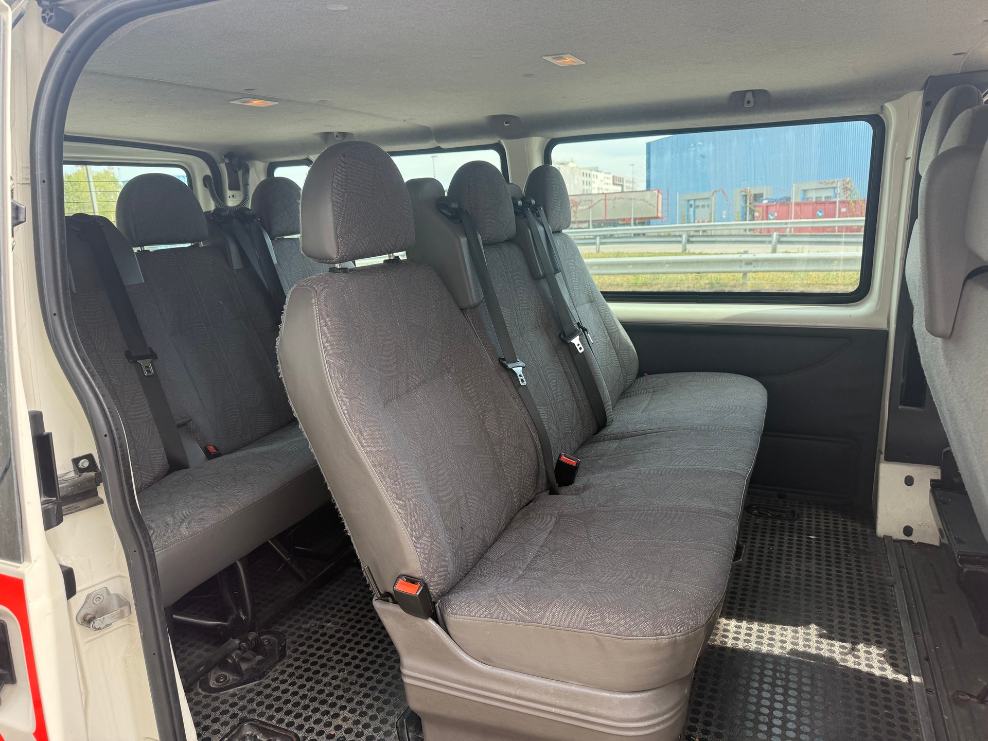 FORD Transit benzine 300 9 places-image-6