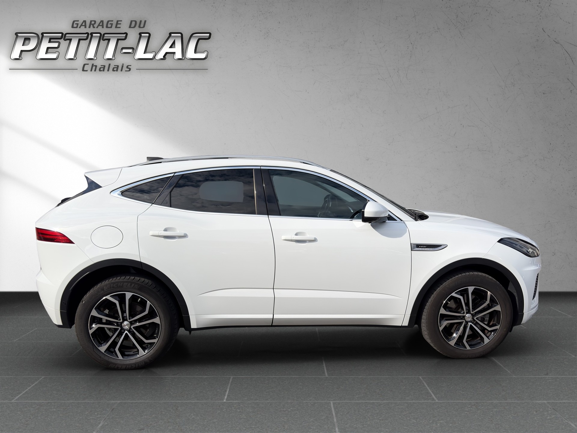 JAGUAR E-Pace 2.0 P250 HSE AWD Automatik-image-6