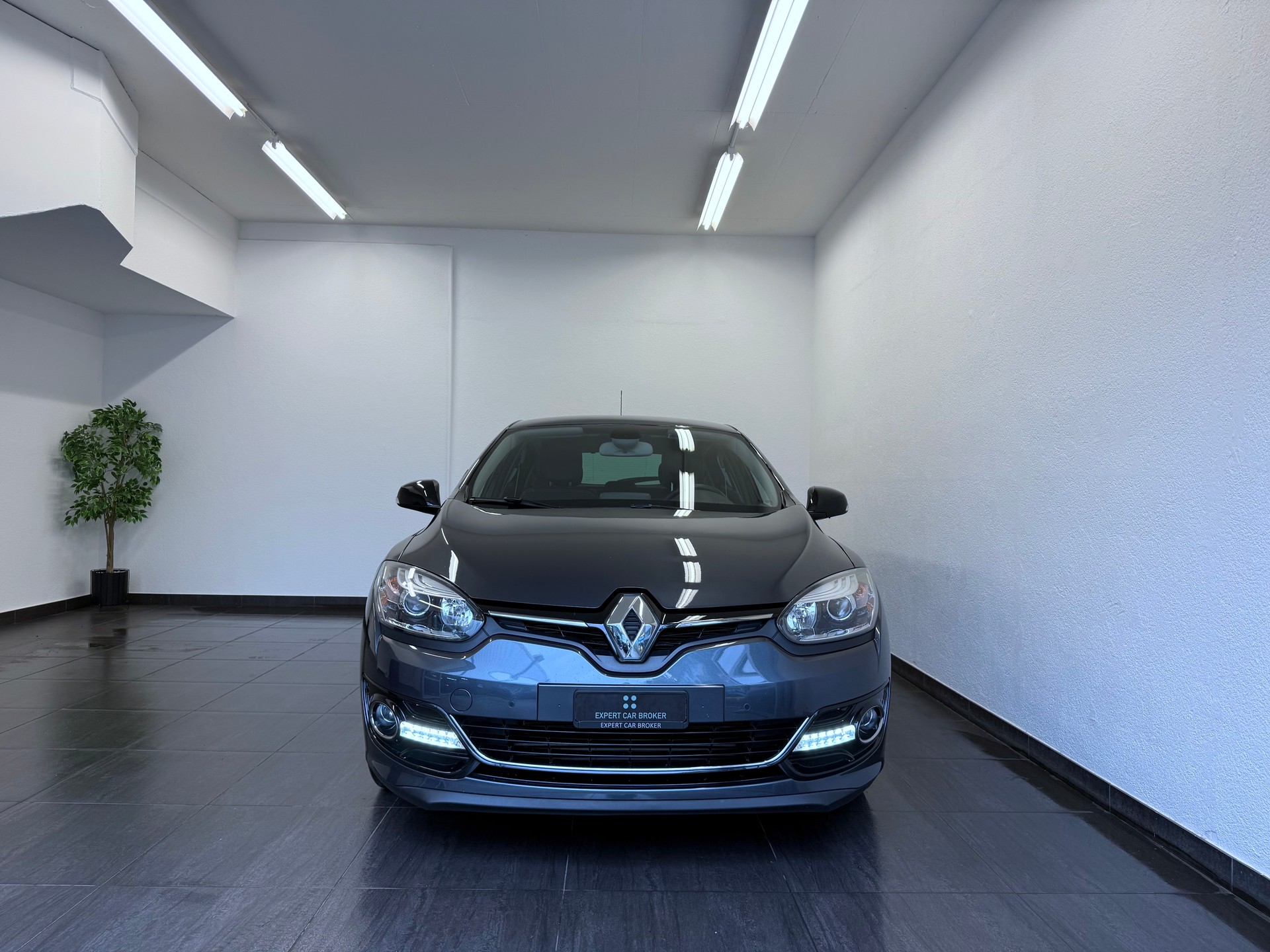 RENAULT Mégane 1.2 16V Turbo Bose EDC-image-3
