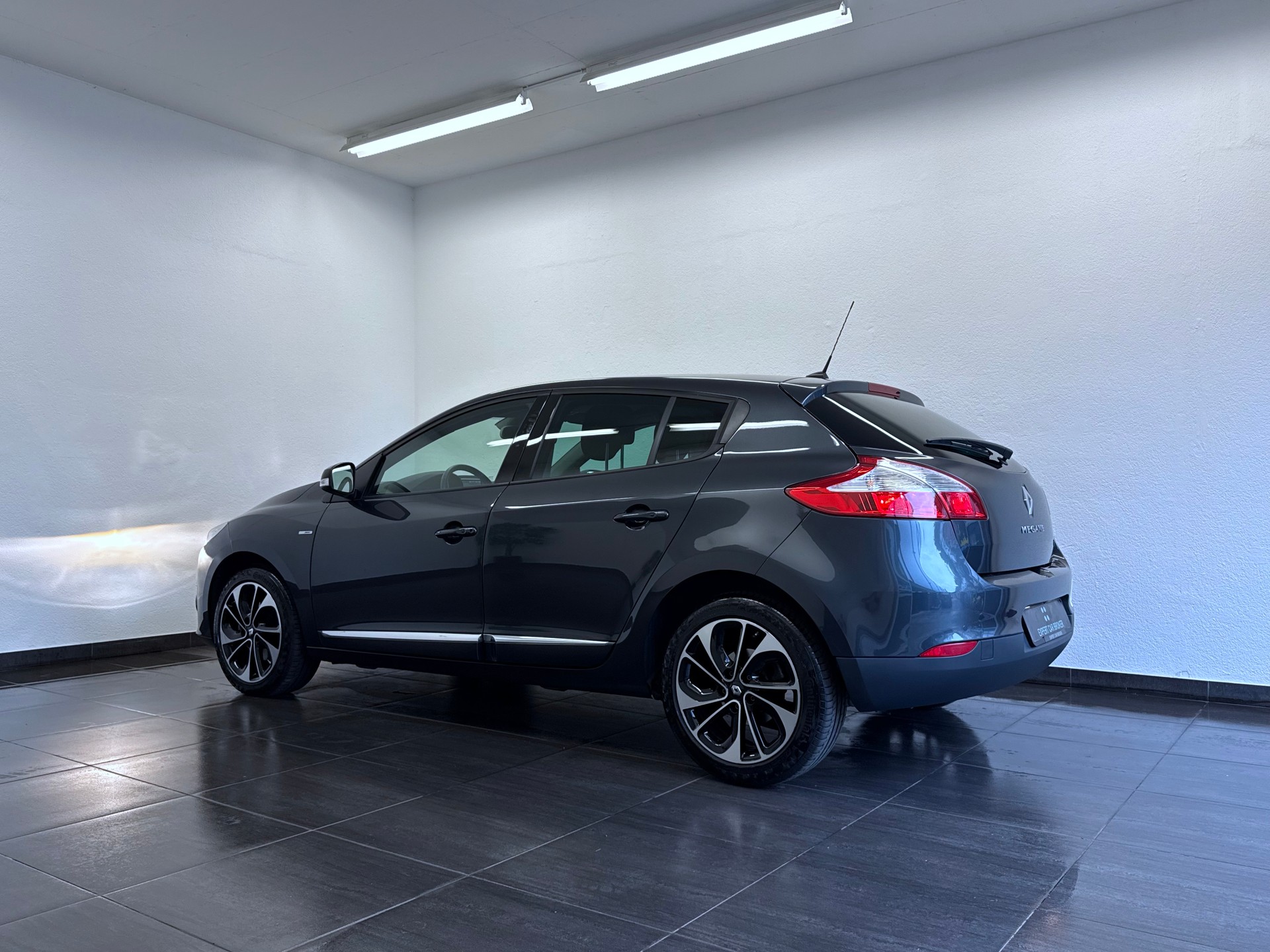 RENAULT Mégane 1.2 16V Turbo Bose EDC-image-7
