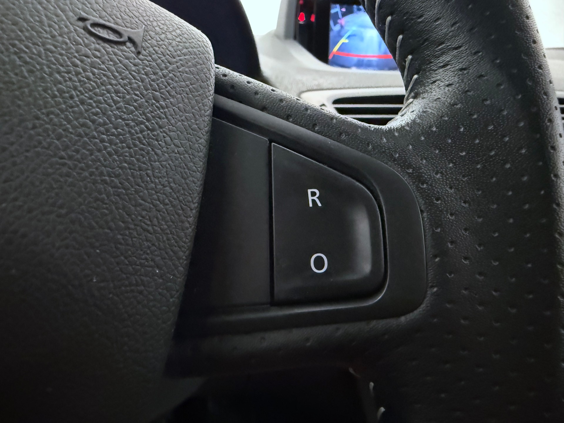 RENAULT Mégane 1.2 16V Turbo Bose EDC-image-25