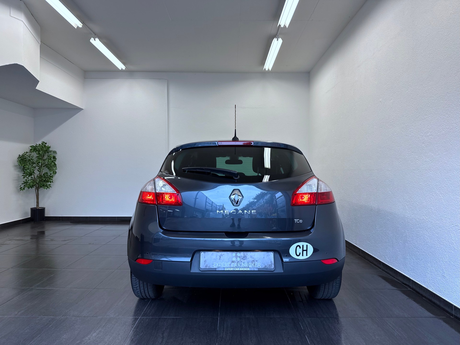 RENAULT Mégane 1.2 16V Turbo Bose EDC-image-10
