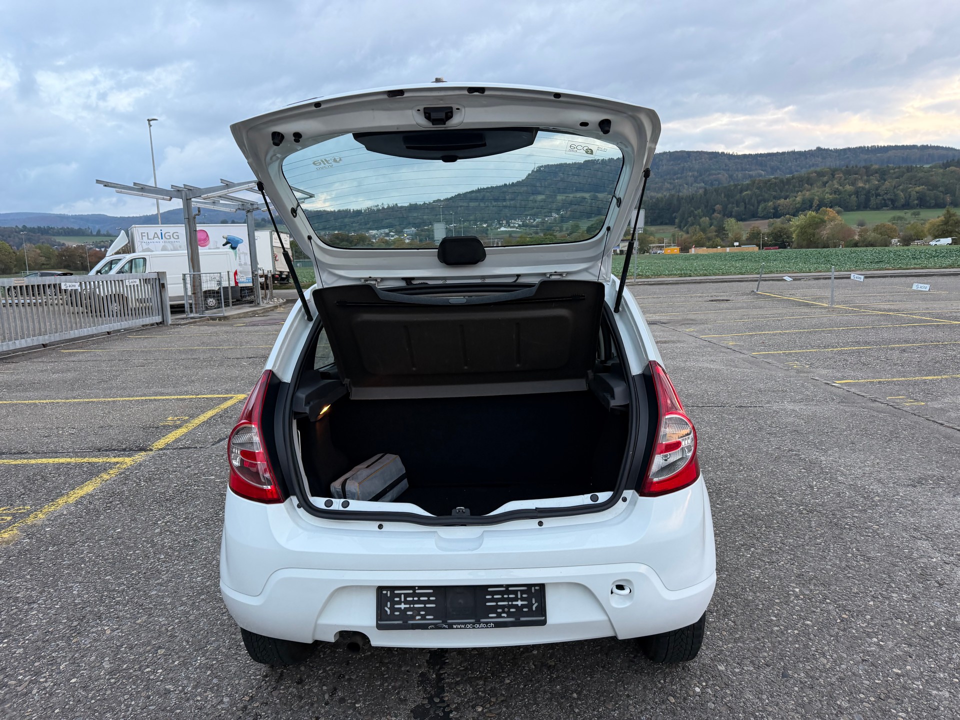 DACIA Sandero 1.2 Ambiance-image-6