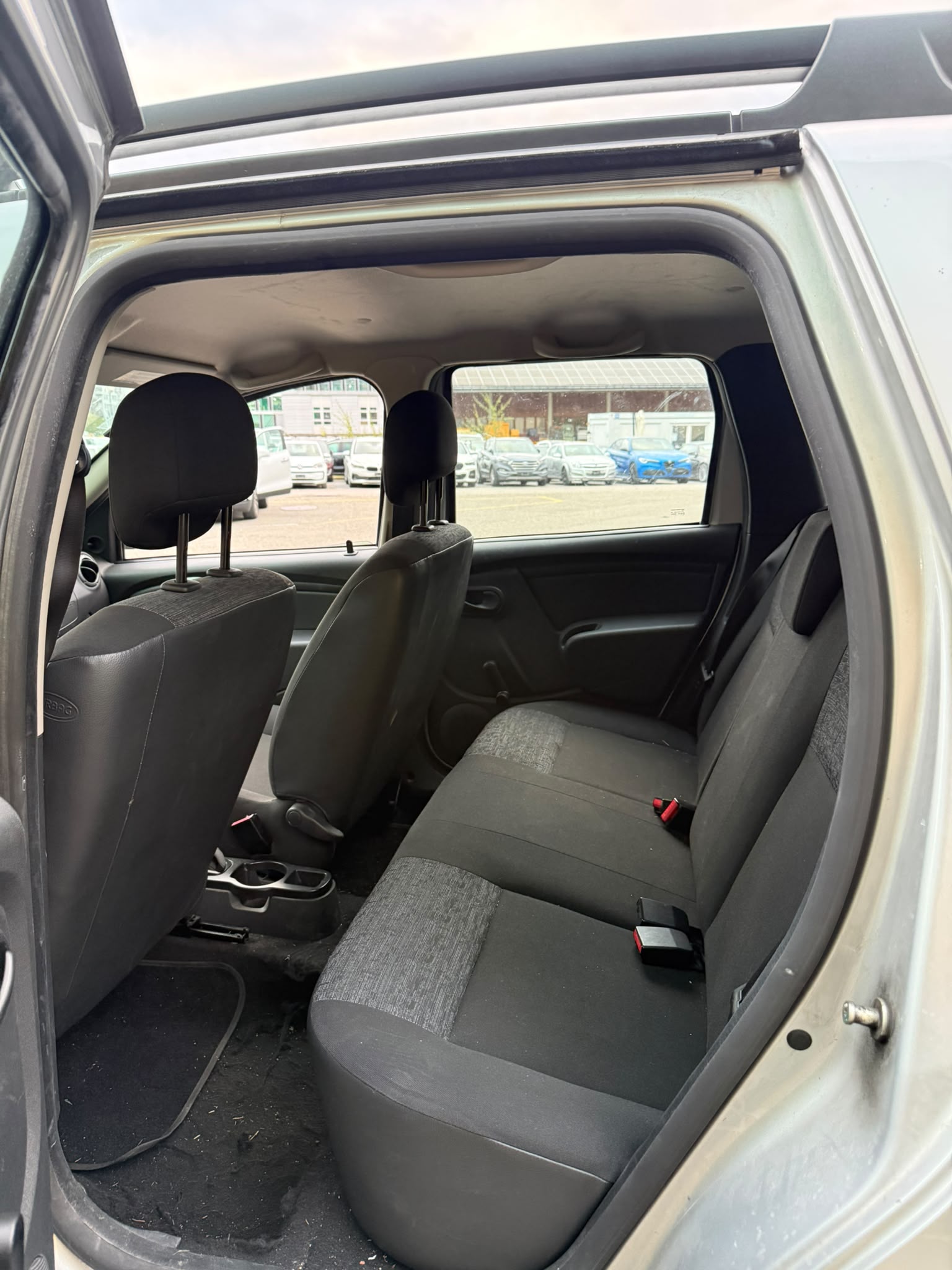 DACIA Duster 1.6 Ambiance 4x2-image-13