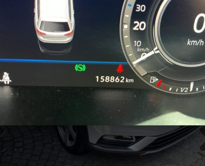 VW Passat Variant 2.0 TDI BMT Comfortline DSG 4Motion-image-7