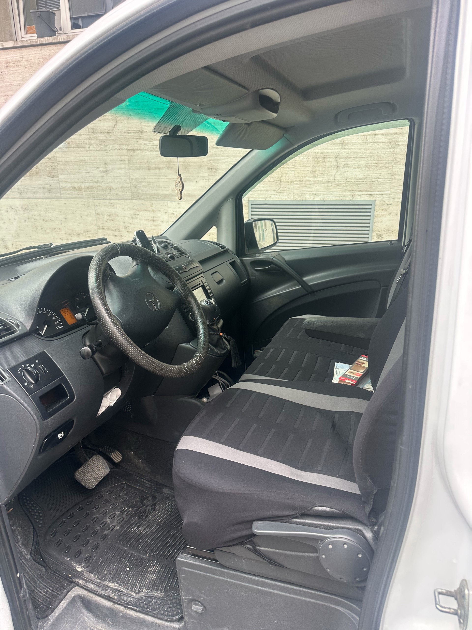 MERCEDES-BENZ 2.2 CDI-image-2