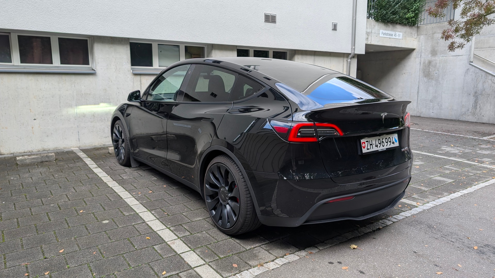 TESLA Model Y Performance AWD ⚡-image-2