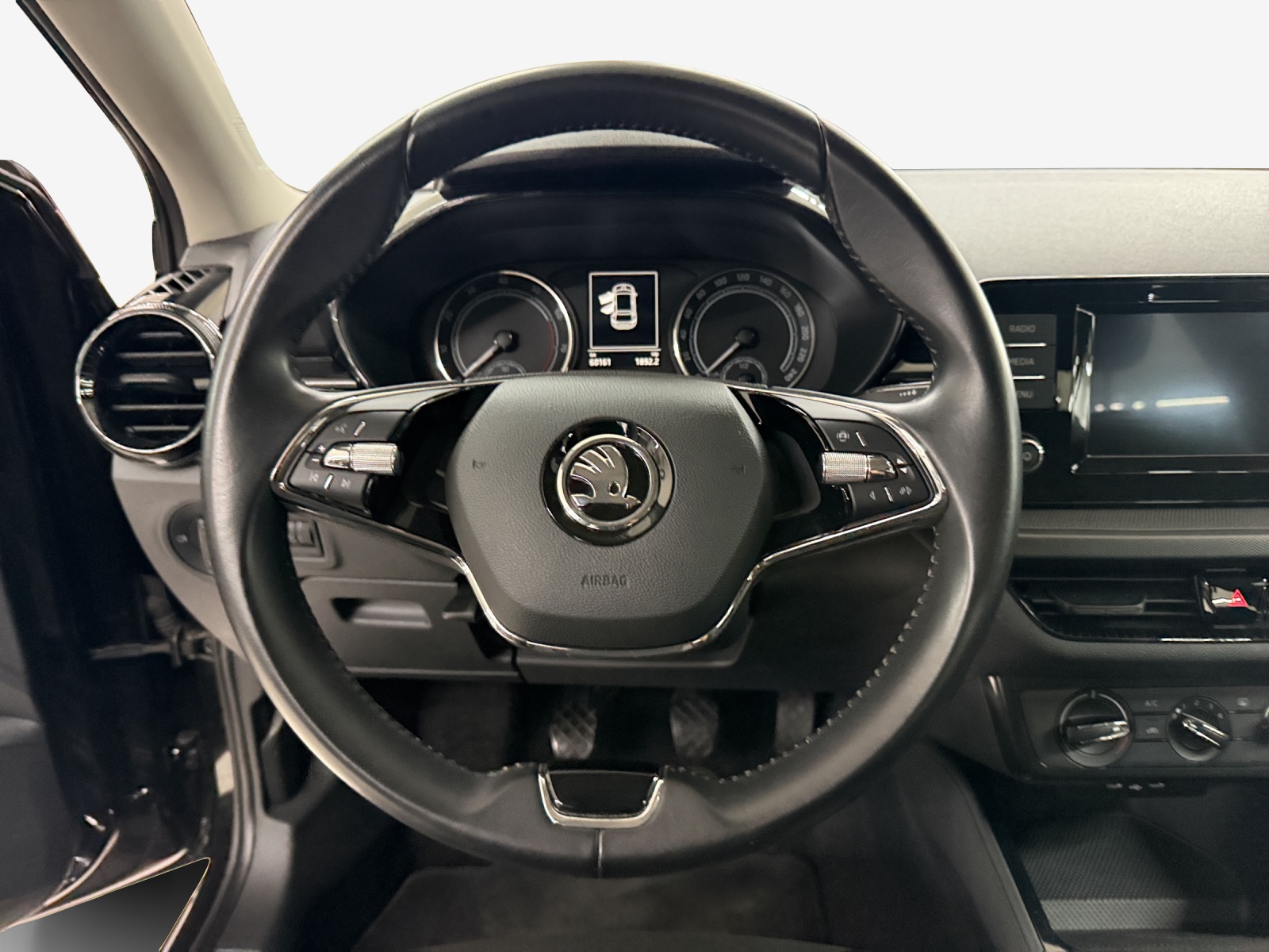 SKODA Fabia 1.0 MPI Active-image-9