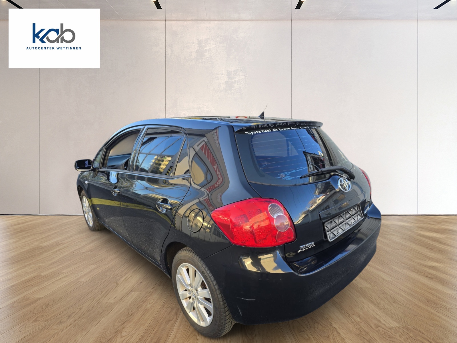 TOYOTA Auris 1.6 Linea Luna-image-3
