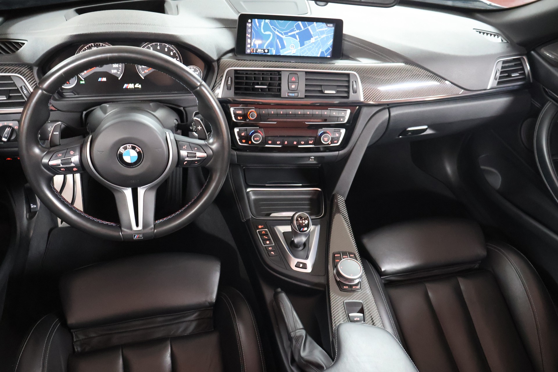 BMW M4 Cabriolet Drivelogic M Competition-image-10