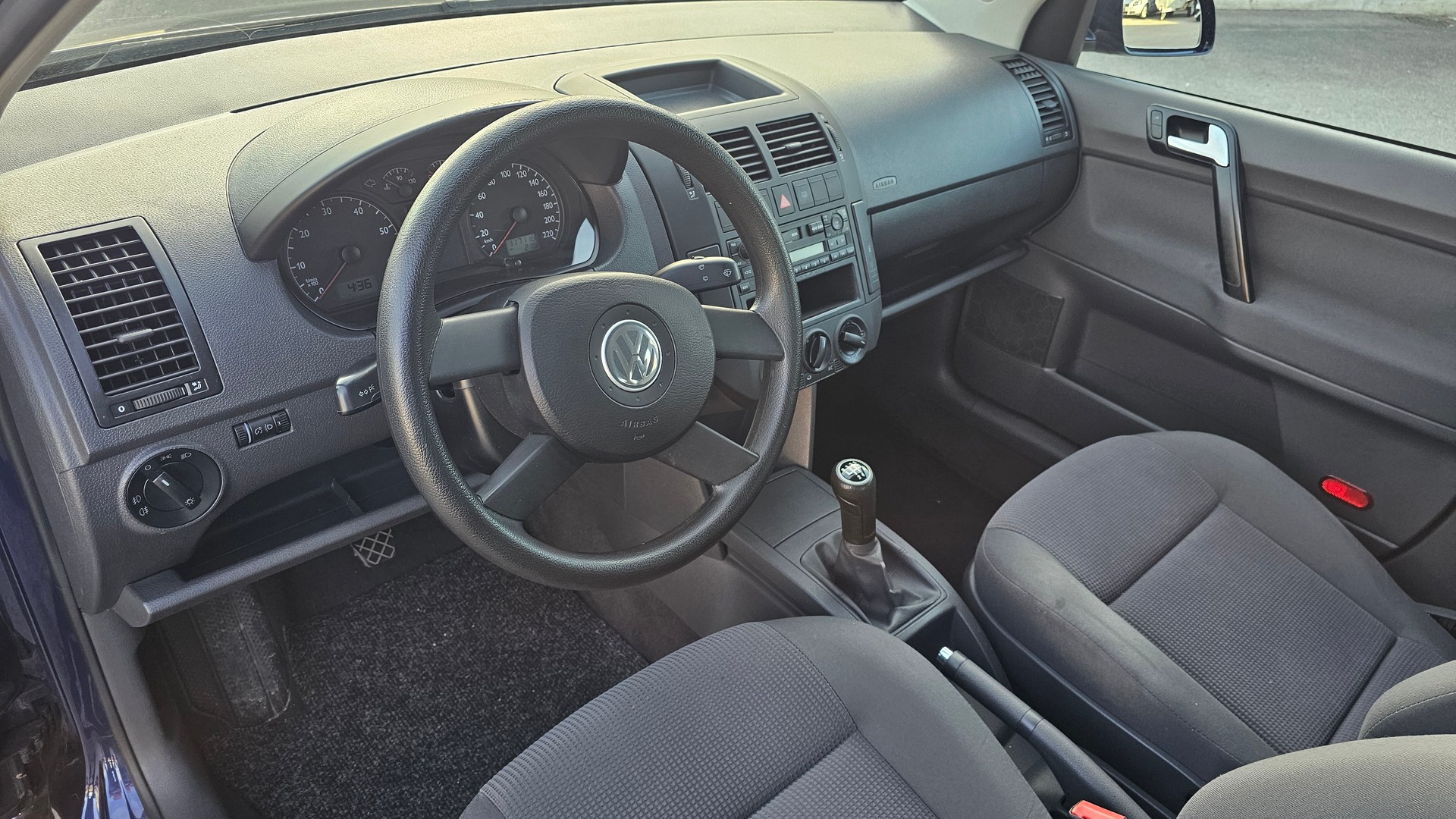 VW Polo 1.4 16V FSI Comfortline-image-6