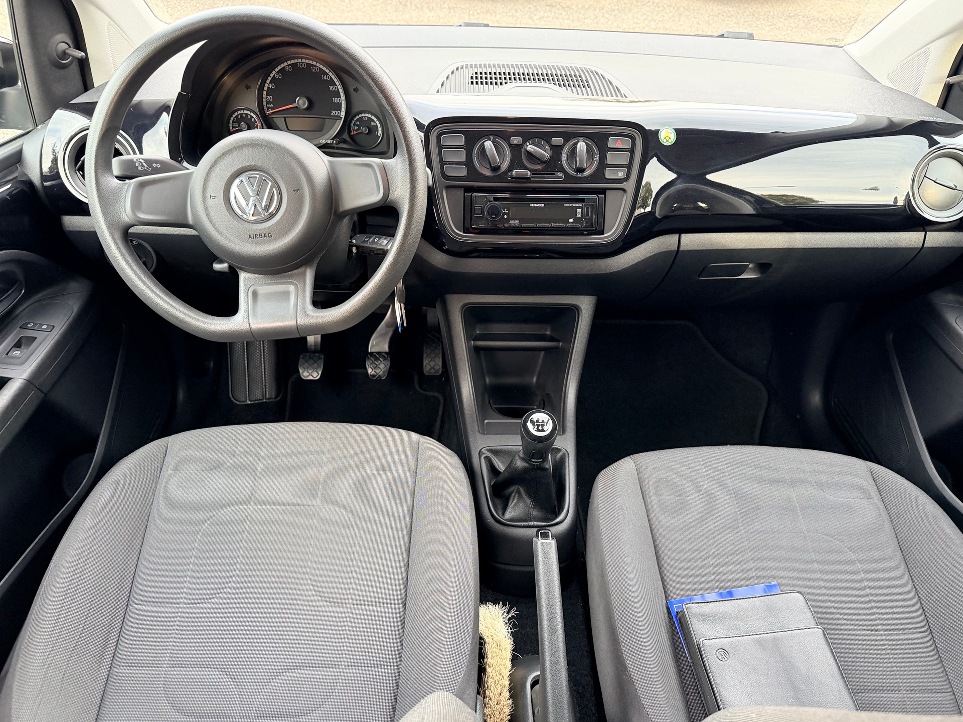VW Up 1.0 take up-image-12