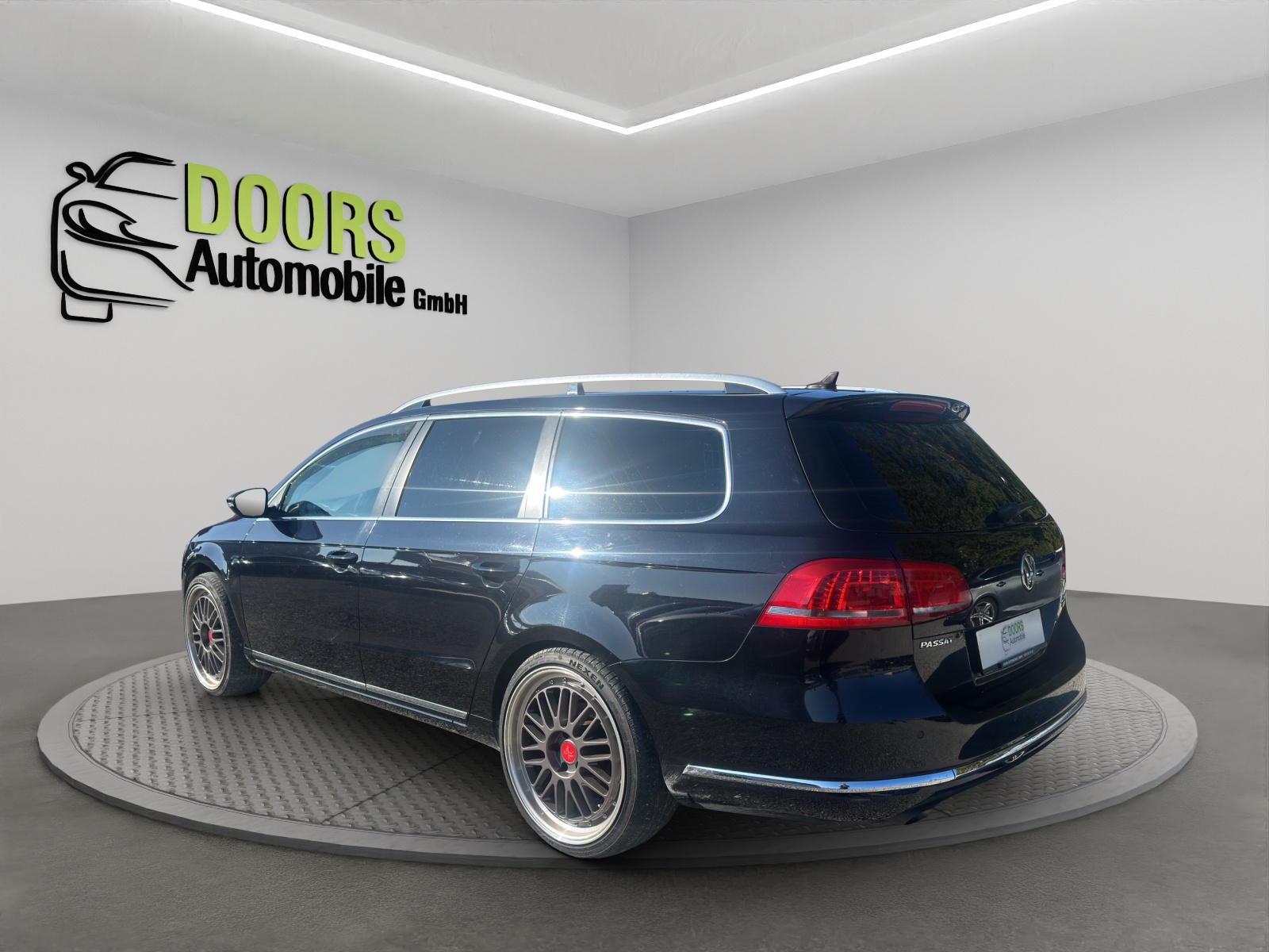 VW Passat Variant 2.0 TDI BMT Highline 4MDSG-image-5
