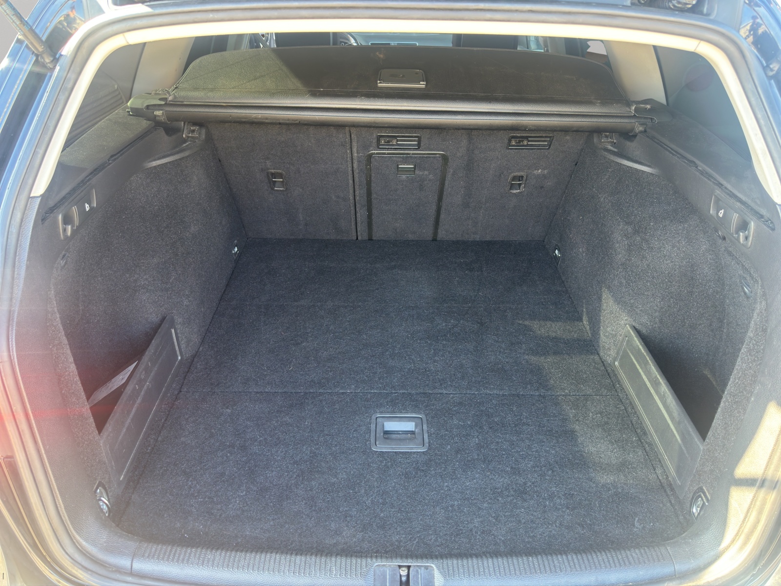 VW Passat Variant 2.0 TDI BMT Highline 4MDSG-image-18