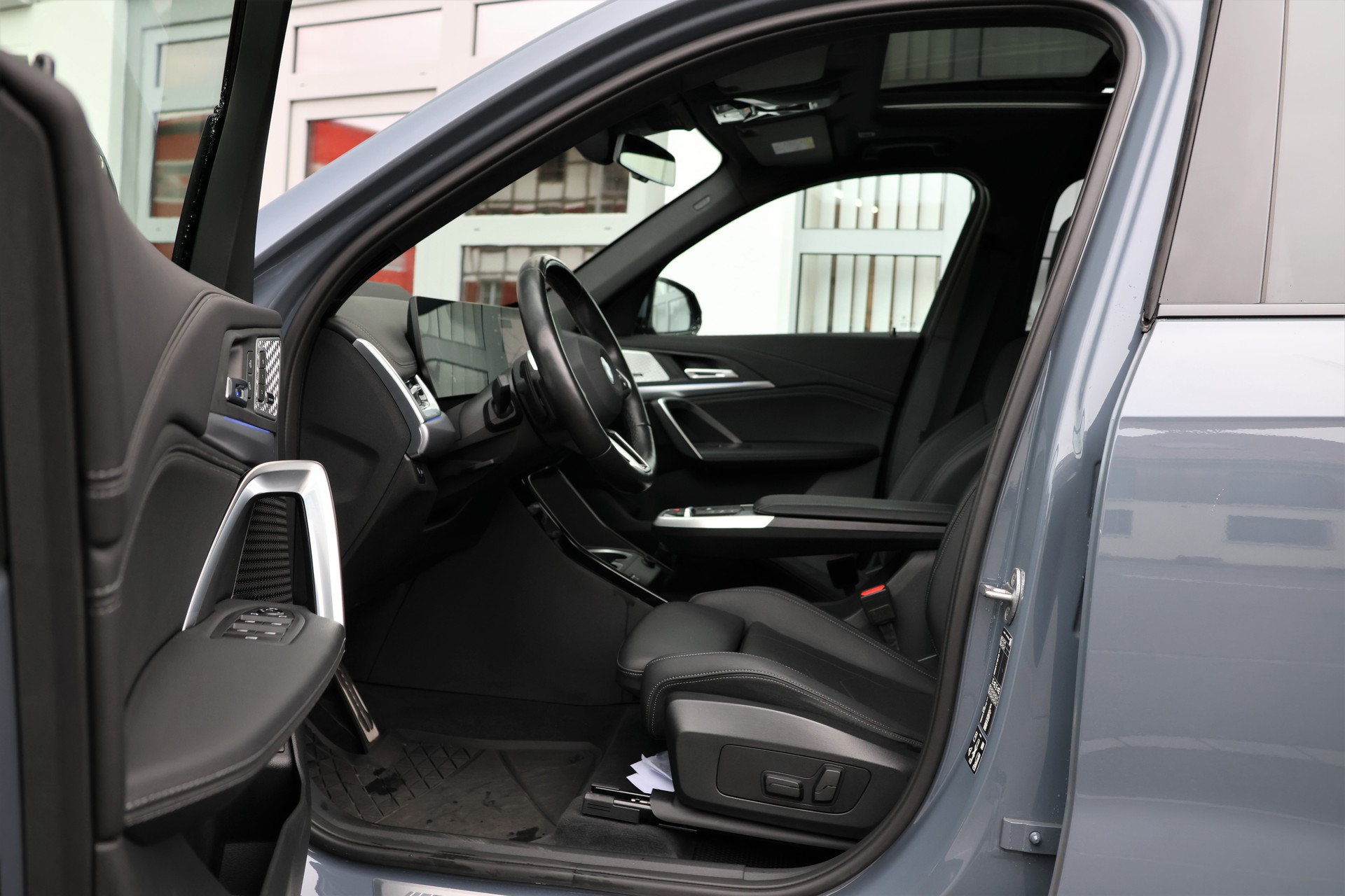 BMW X1 xDrive 23i 48V M Sport (CH)-image-10