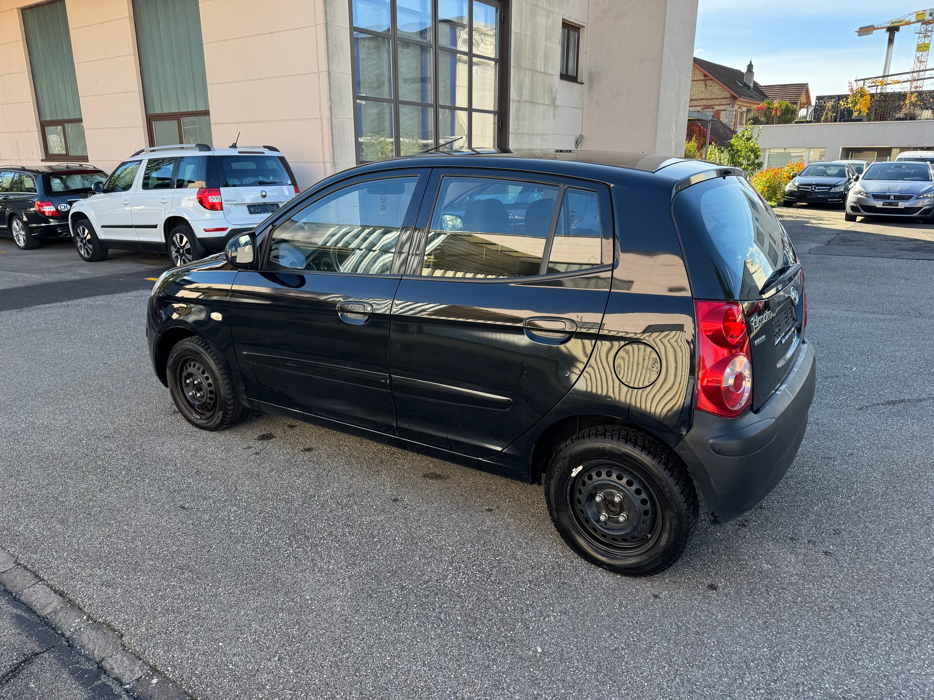 KIA Picanto 1.1 Classic-image-2