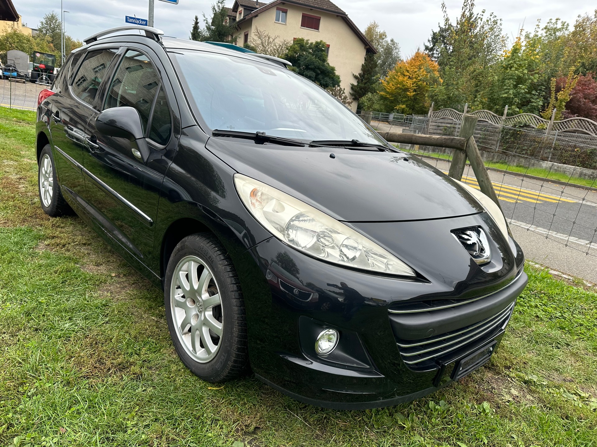 PEUGEOT 207 SW 1.6 16V Sport Automatic-image-1