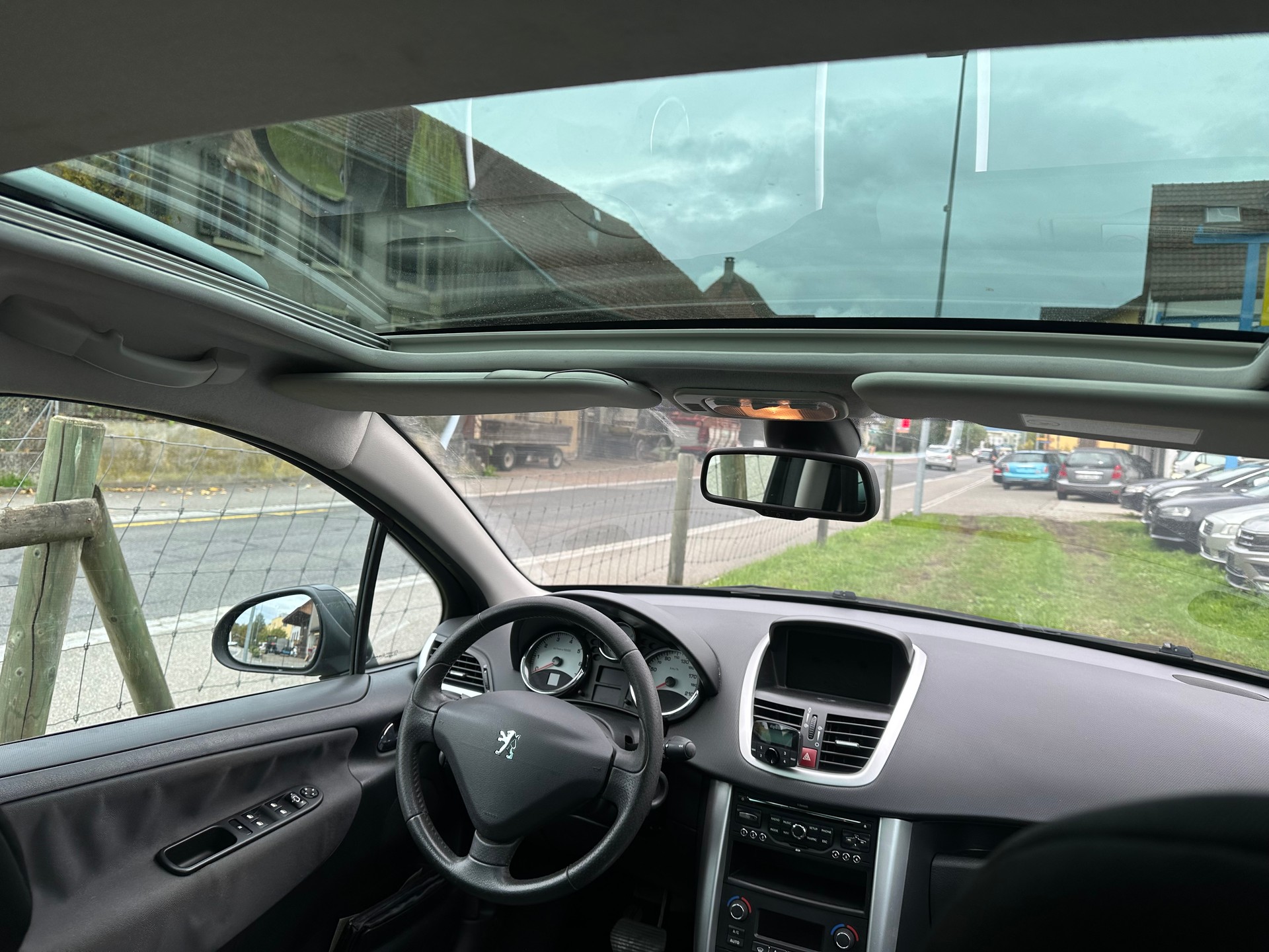 PEUGEOT 207 SW 1.6 16V Sport Automatic-image-8