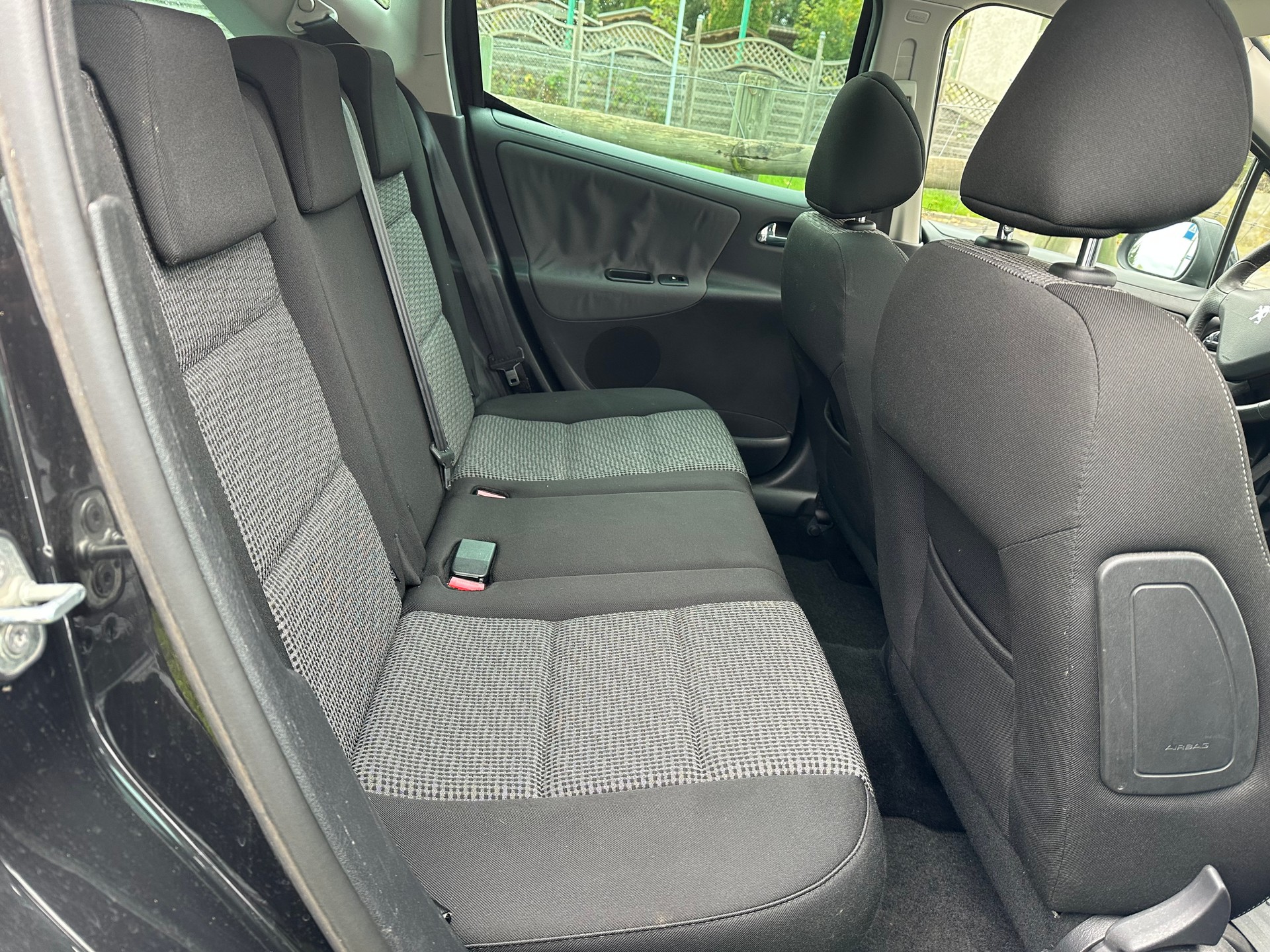 PEUGEOT 207 SW 1.6 16V Sport Automatic-image-9