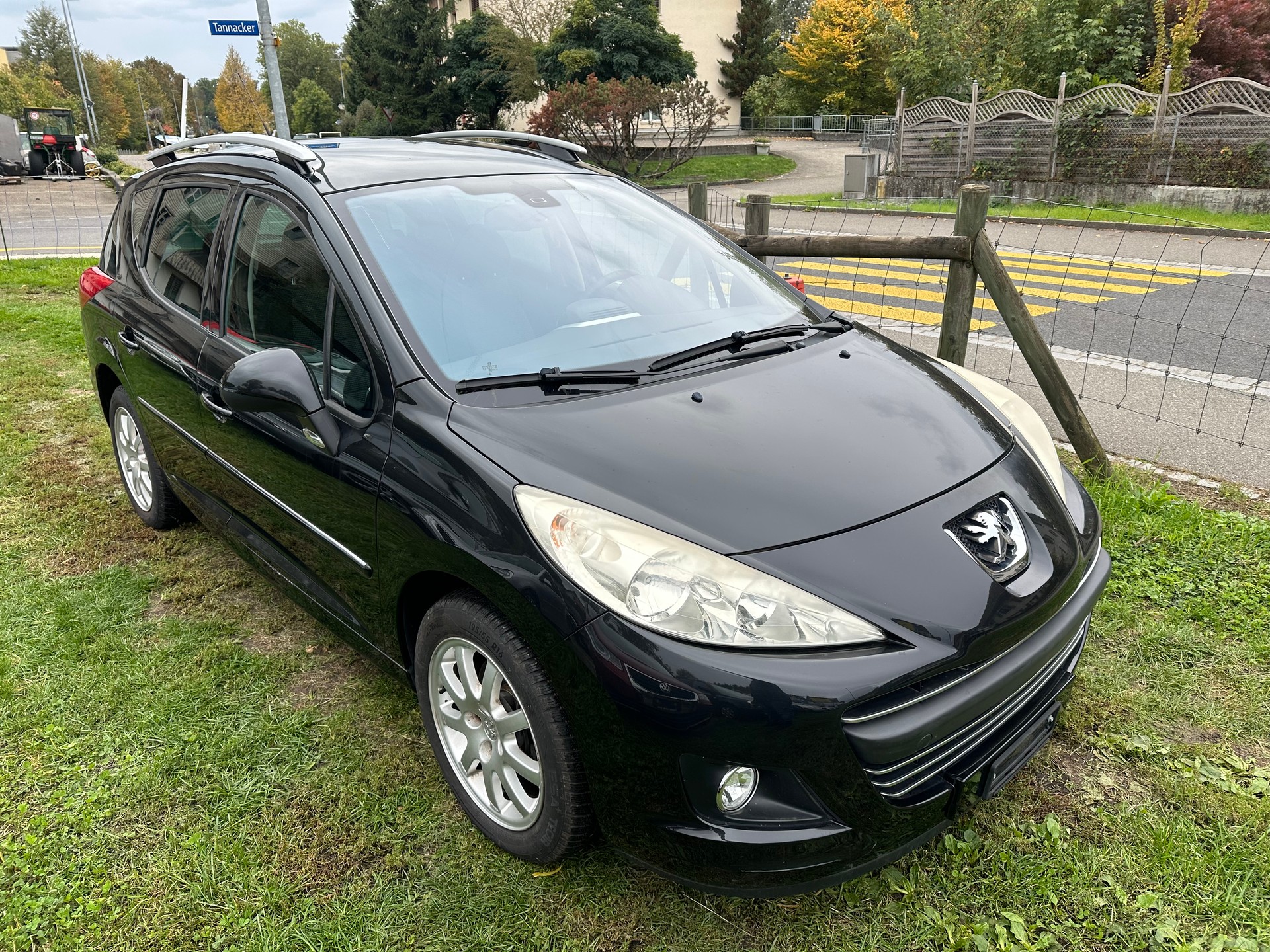 PEUGEOT 207 SW 1.6 16V Sport Automatic-image-2