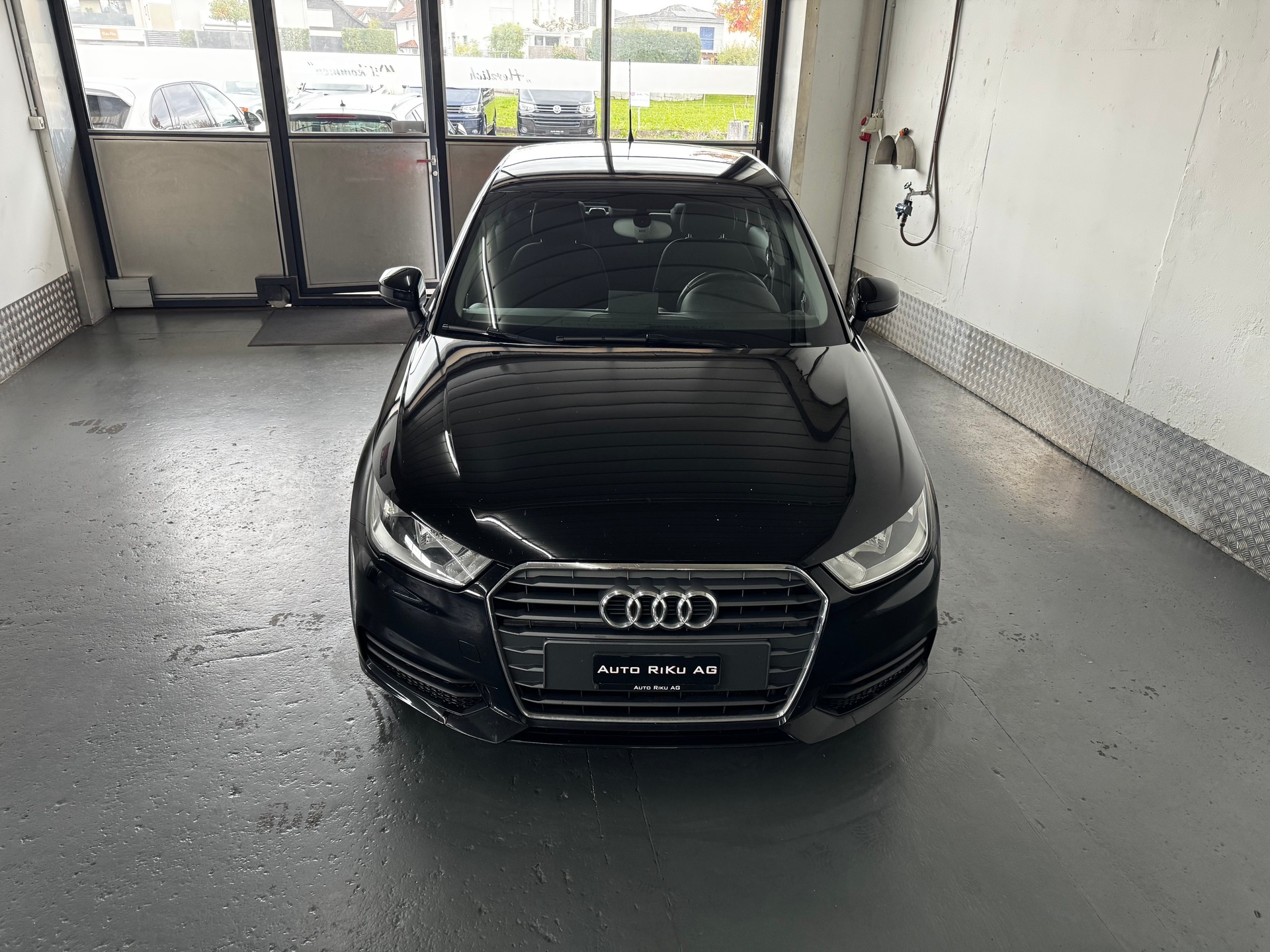 AUDI A1 Sportback 1.0 TFSI-image-2