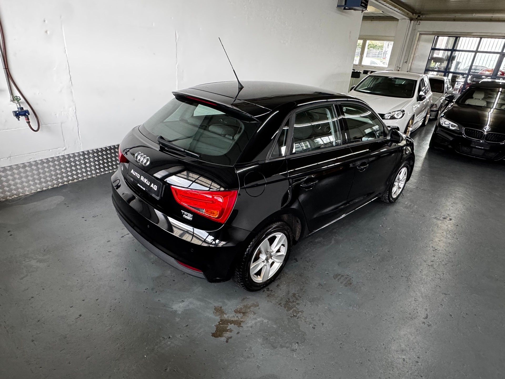 AUDI A1 Sportback 1.0 TFSI-image-7