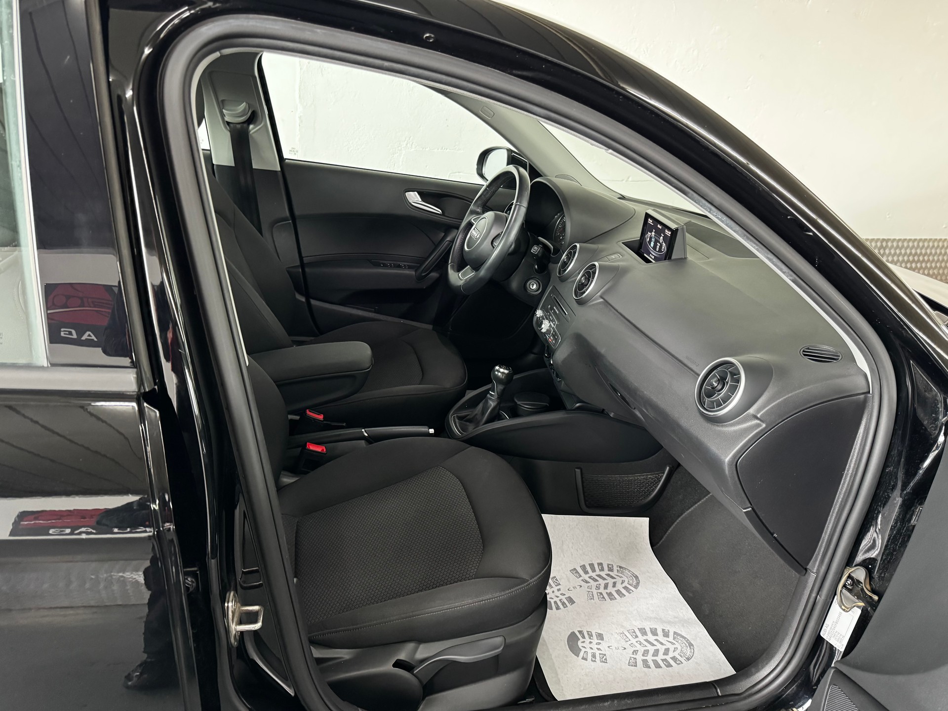 AUDI A1 Sportback 1.0 TFSI-image-17