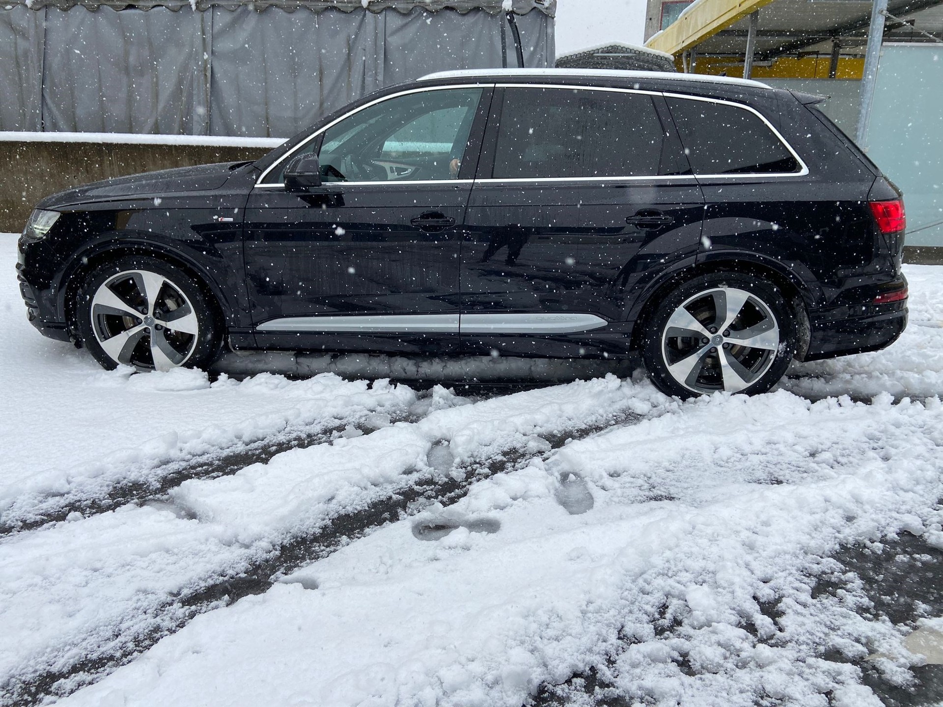 AUDI Q7 3.0 TFSI quattro tiptronic-image-2