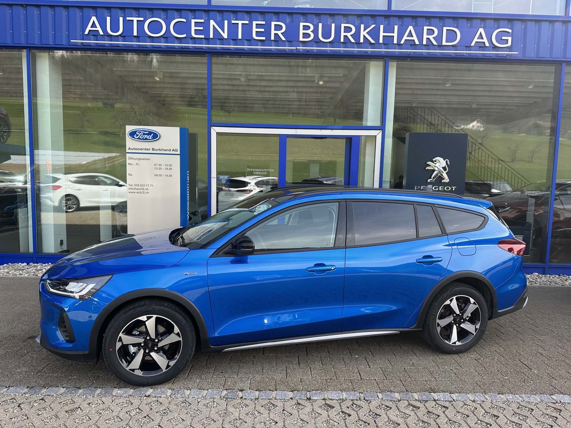 FORD Focus Station Wagon 1.0i EcoB Hybrid 155 Active X-image-0