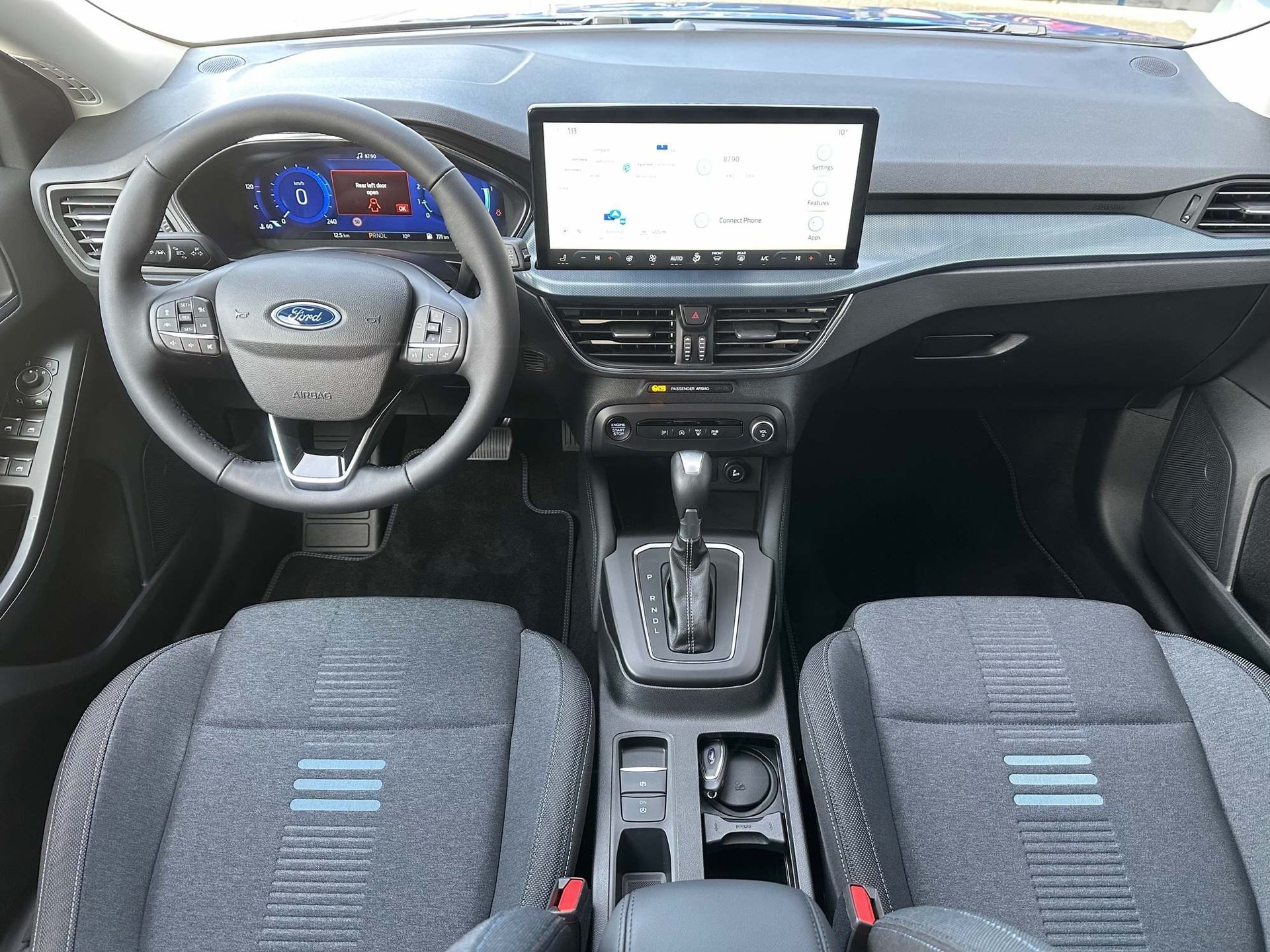 FORD Focus Station Wagon 1.0i EcoB Hybrid 155 Active X-image-8