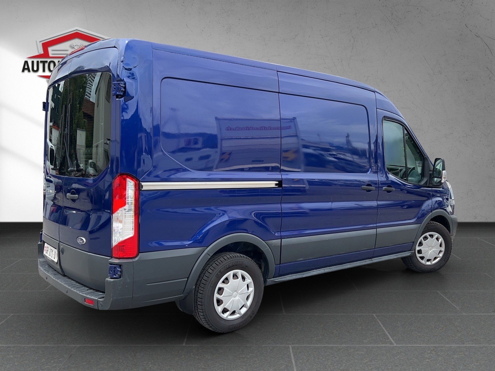 FORD Transit Van 350 L2 Ambiente 2.0 TDCi 130 4WD-image-4