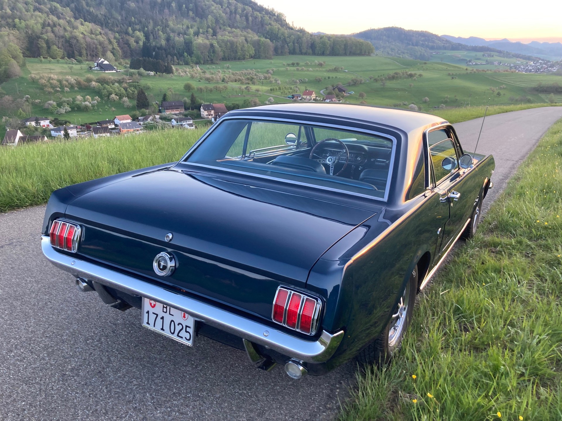 FORD MUSTANG-image-3