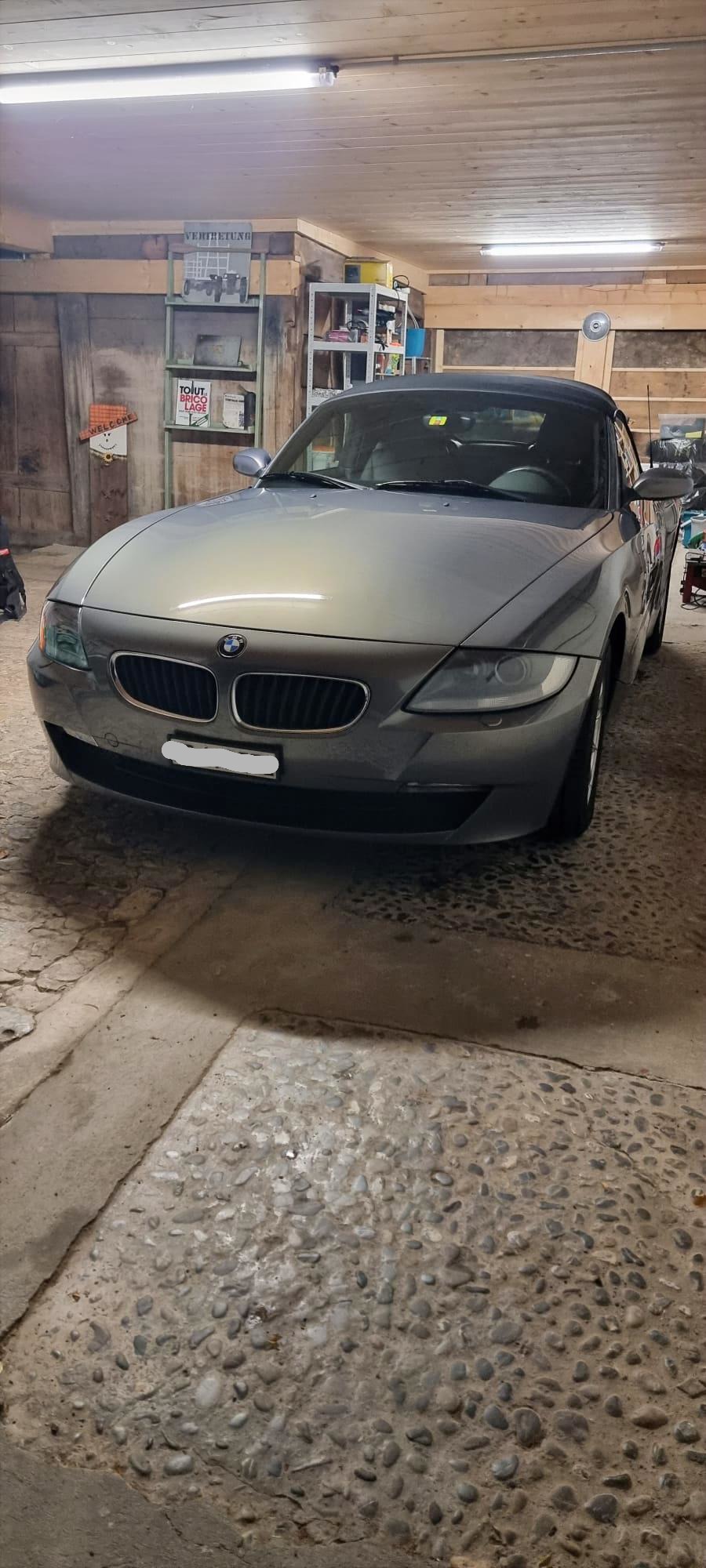BMW Z4 2.5si Roadster-image-6