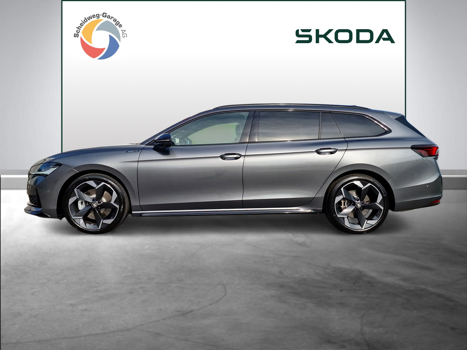 SKODA Superb Combi 2.0 TSI Sportline 4x4 DSG-image-2