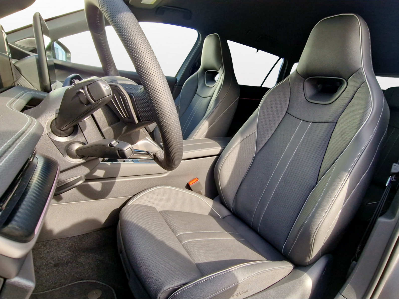 SKODA Superb Combi 2.0 TSI Sportline 4x4 DSG-image-7
