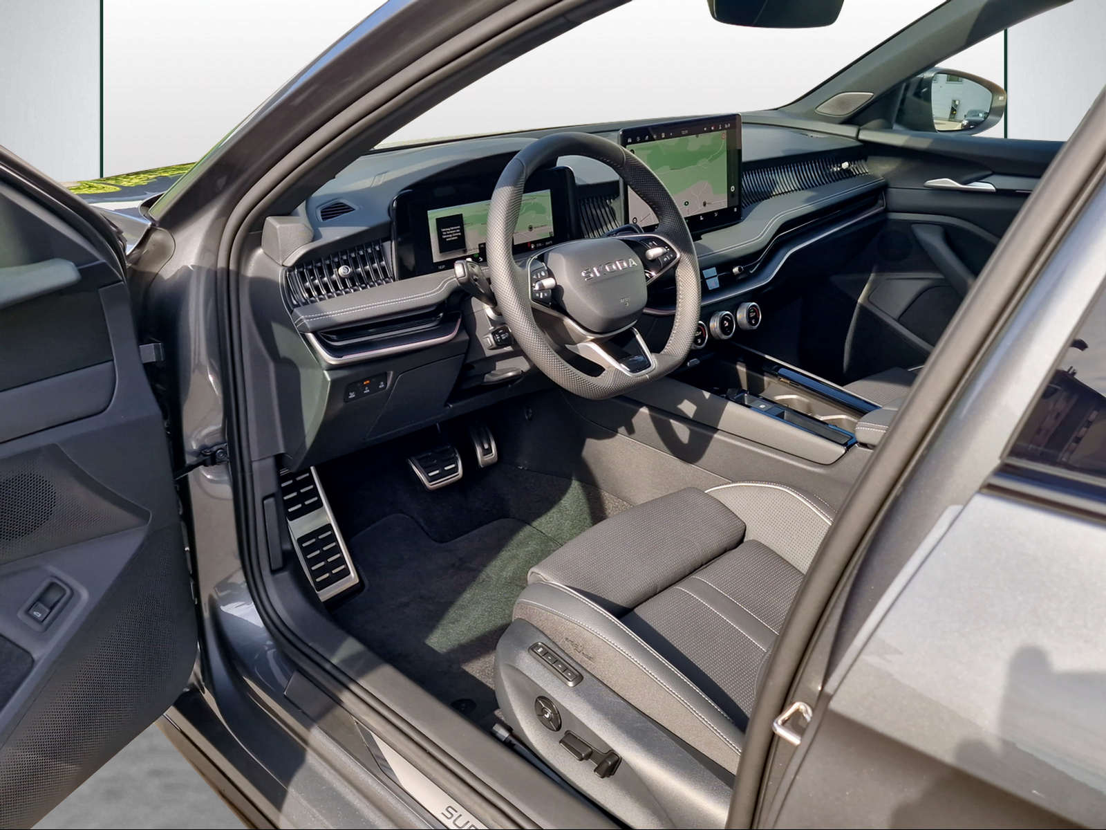 SKODA Superb Combi 2.0 TSI Sportline 4x4 DSG-image-5