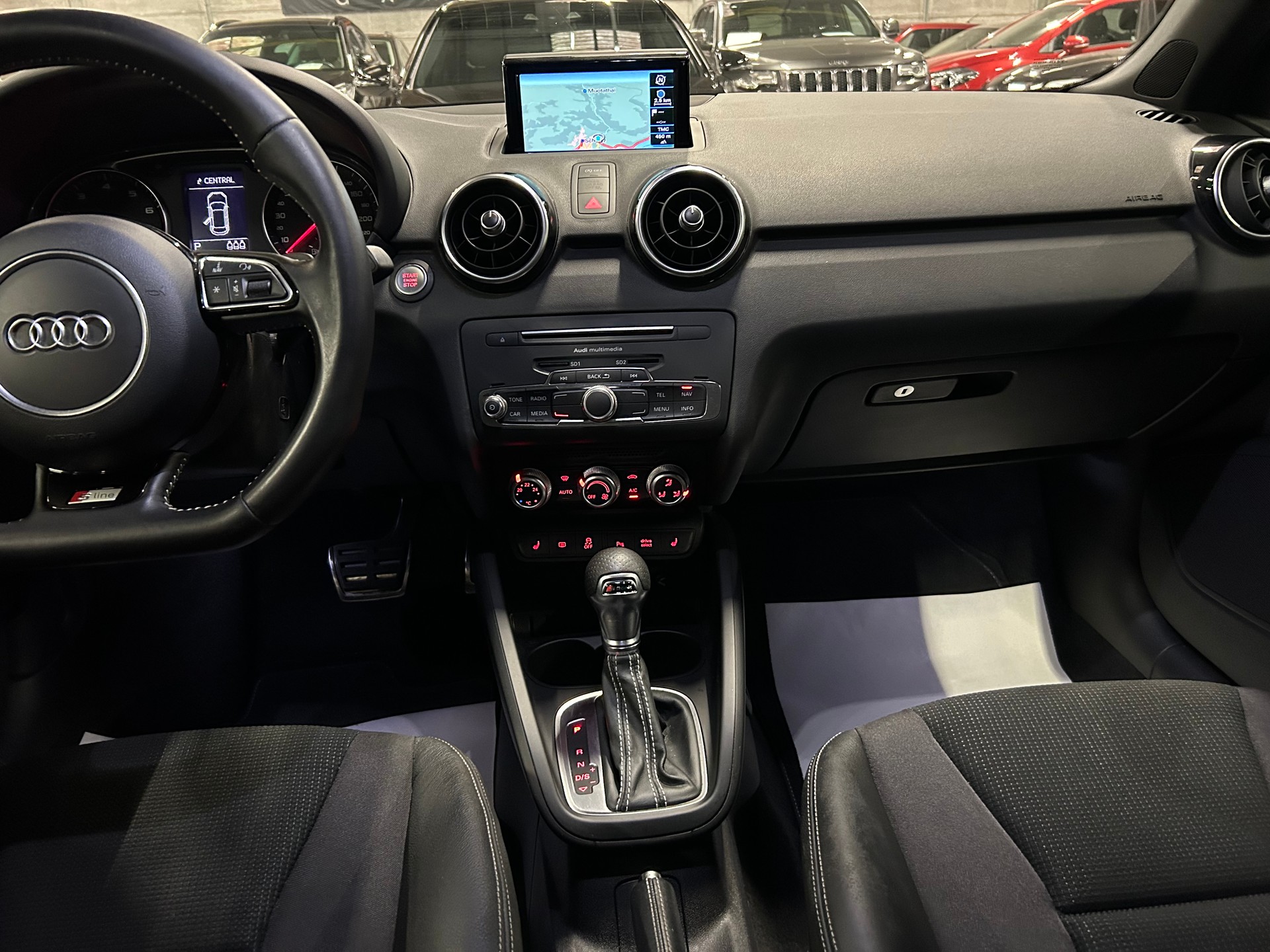 AUDI A1 Sportback 1.4 TFSI S-LINE S-tronic-image-12