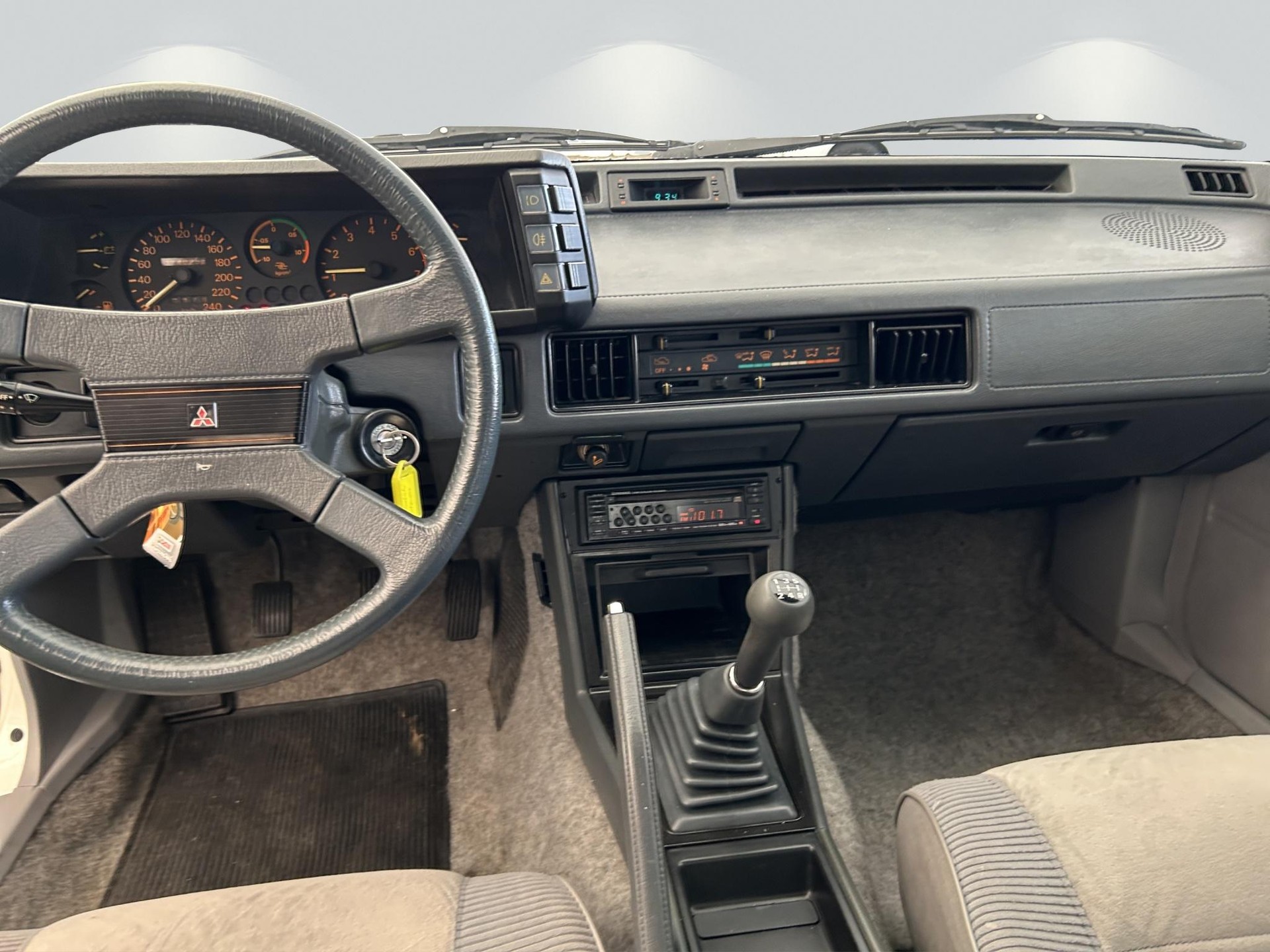 MITSUBISHI Starion 2000 Turbo EX-image-10